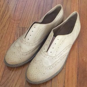 Camel Oxford loafers